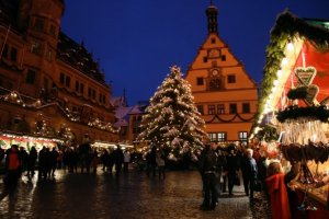 1656_511022501289_1758_n